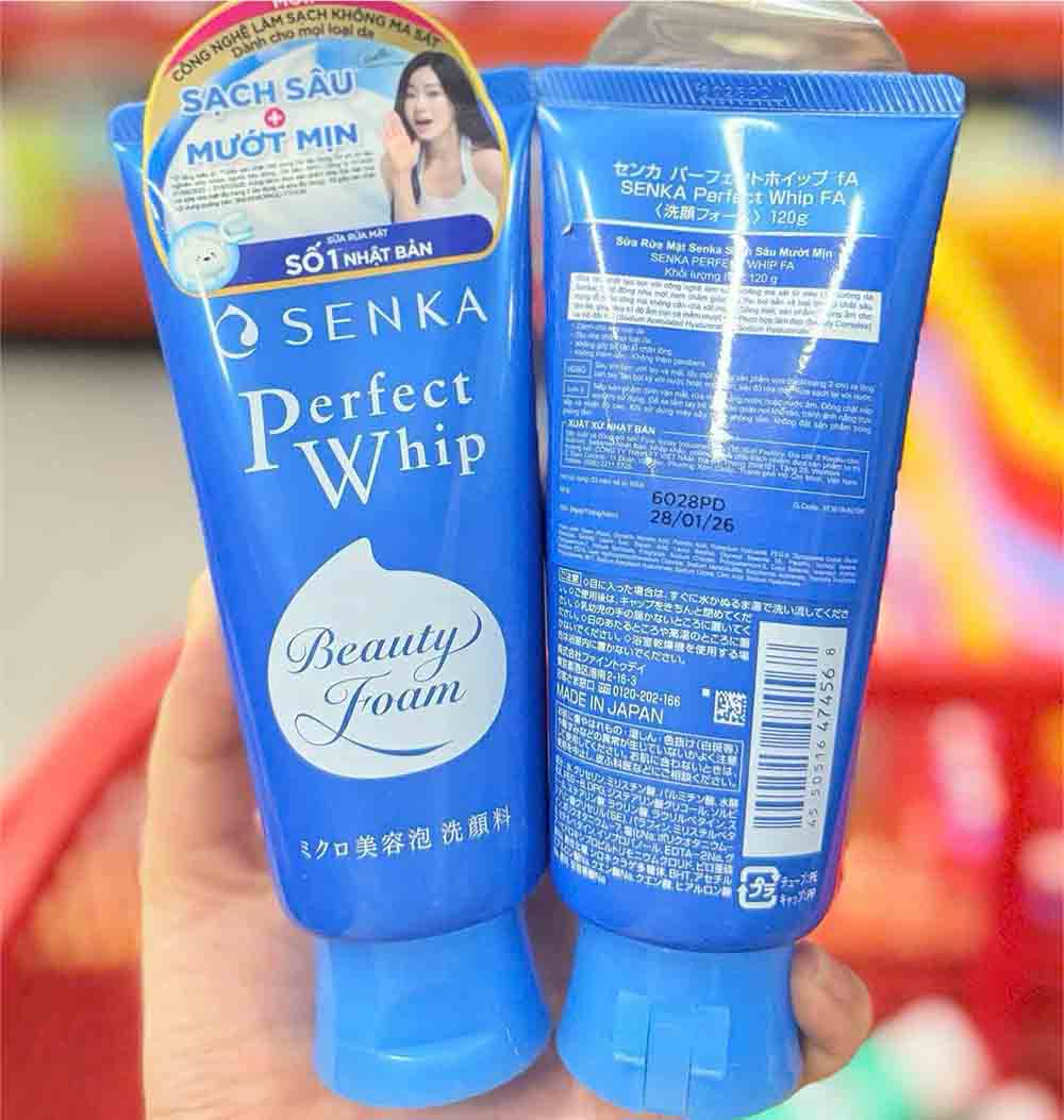 Sữa rửa mặt Senka Perfect Whip xanh dương