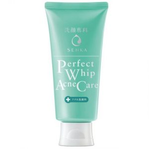Sữa rửa mặt Senka Perfect Whip Acne Care màu xanh lá