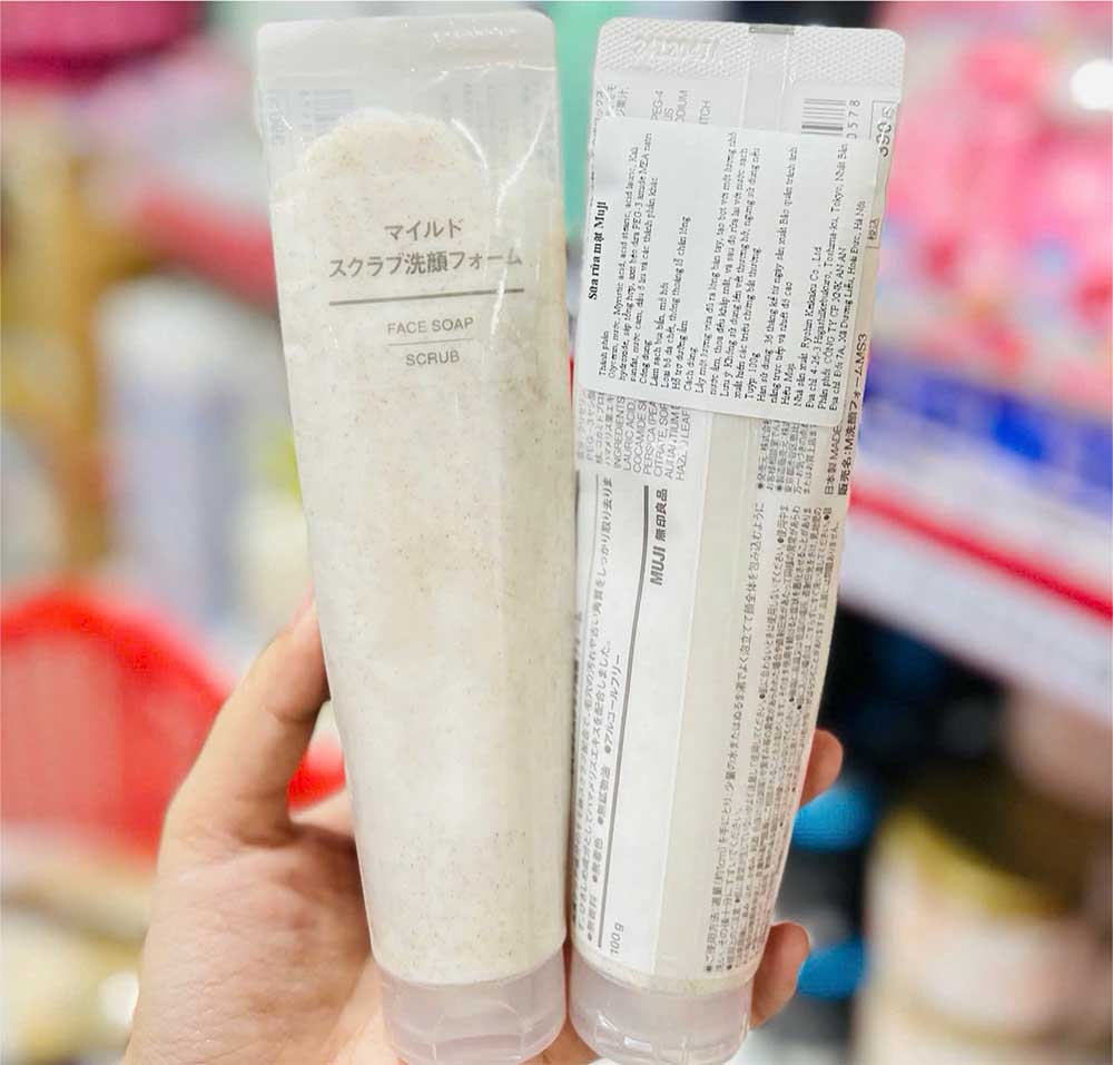 Sữa rửa mặt Muji có hạt
