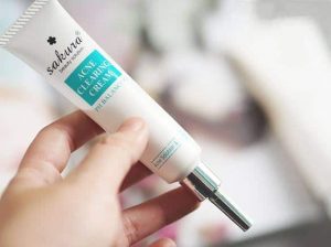 Kem trị mụn Sakura Acne Clearing Cream 5