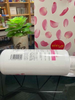 White Body Shampoo Manis