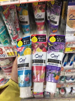 Kem đánh răng Ora2 Premium Stain Clear Nhật Bản