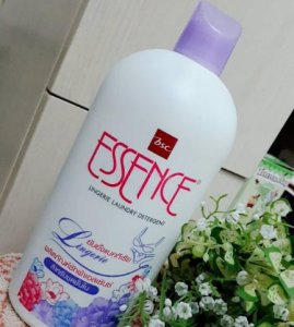 Nước giặt chuyên dụng cho đồ lót Essence