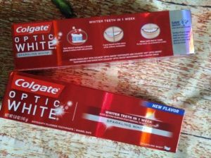 Những câu hỏi thường gặp về kem đánh răng Colgate Optic White Mỹ