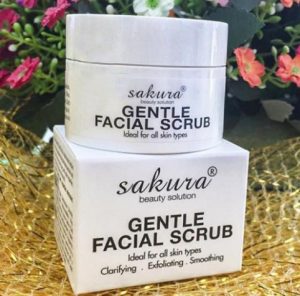 Review của khách hàng về kem tẩy tế bào chết Sakura Gentle Facial Scrub