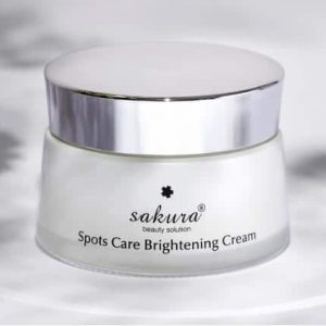 Set trắng da Sakura Brightening gồm những loại nào?