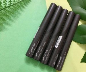 Mascara Innisfree Skinny Microcara Zero có tốt không?