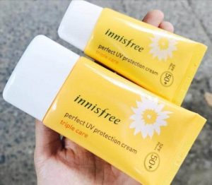 Kem chống nắng kiềm dầu nâng tone Innisfree Triple Care SPF50+ PA++++ Hàn Quốc