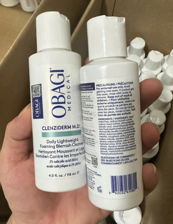Sữa rửa mặt Obagi Daily Lightweight Foaming Blemish Cleanser