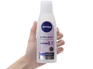 Nước hoa hồng Nivea Extra White Pore Minimiser 200ml