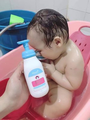 Công dụng sữa tắm gội em bé Hanayuki thảo dược 