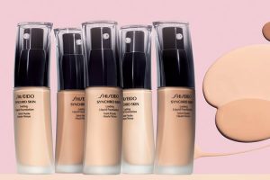 Kem nền Shiseido Synchro Skin Lasting Liquid Foundation