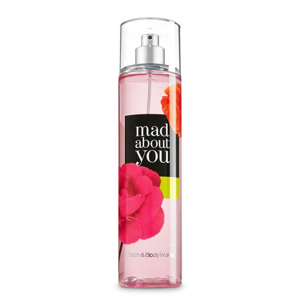 Mad About You: với hương thơm phảng phất nhẹ nhàng mà cũng đầy quyến rũ của các loại hoa hồng, hoa nhài và hoa huệ, bạn sẽ để lại những ấn tượng sâu đậm trong người đối diện. 