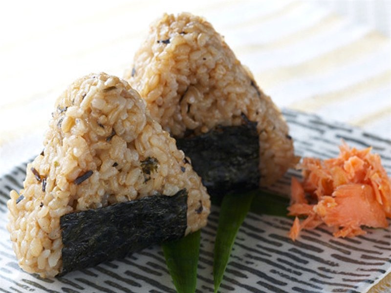 cơm mắm Onigiri