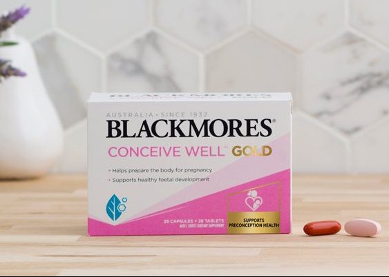 cách uống viên uống bổ trứng Blackmores Conceive Well Gold