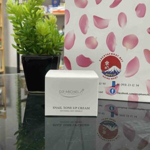 Dr Michela Snail Tone Up Cream