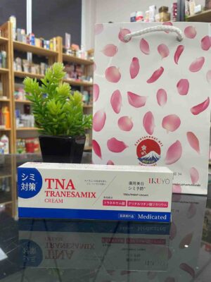 Kem Trị Nám IKUYO TNA Tranexamic Cream Nhật Bản 30g