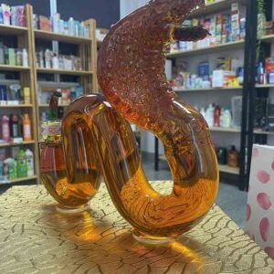 Rượu con rắn Armenian linh vật tết Ất Tỵ