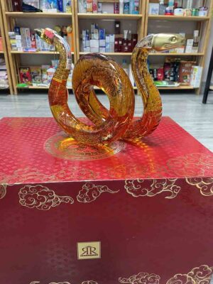 Rượu con rắn vàng Doha