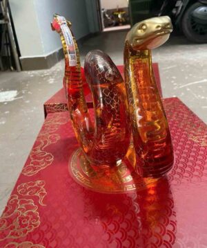 Rượu con rắn vàng Doha 750ml