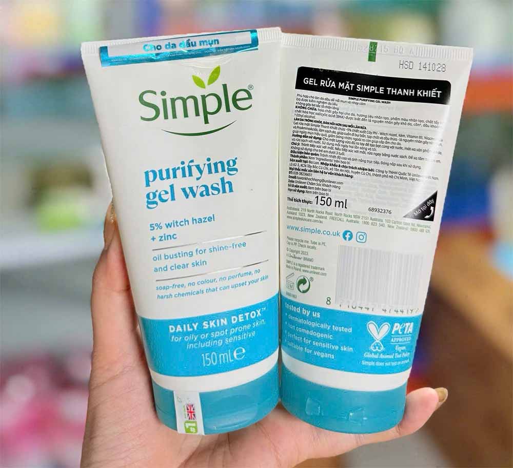 Sữa rửa mặt Simple purifying gel wash