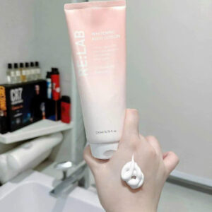 Kem Body Relab Whitening Body Lotion
