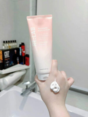 Kem Body Relab Whitening Body Lotion