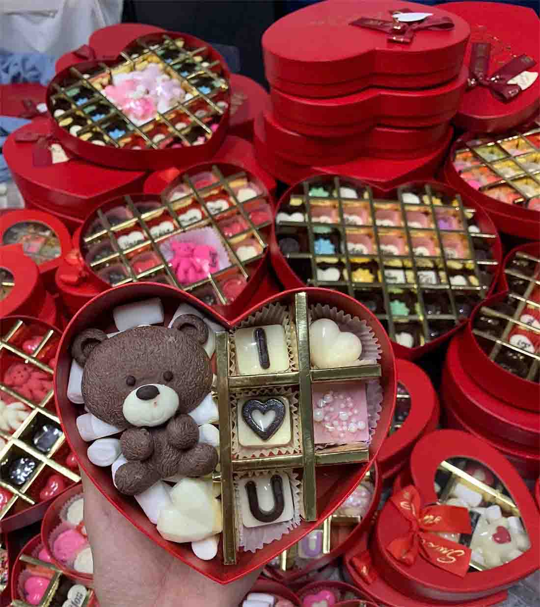 kẹo socola hình gấu