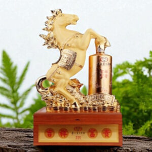rượu con ngựa cát tường phú quý