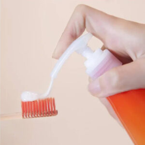 kem đánh răng pumping màu cam 285g