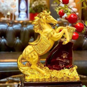 Rượu con ngựa Phú Quý Brandy Comte De La Feres XO 700ml 1