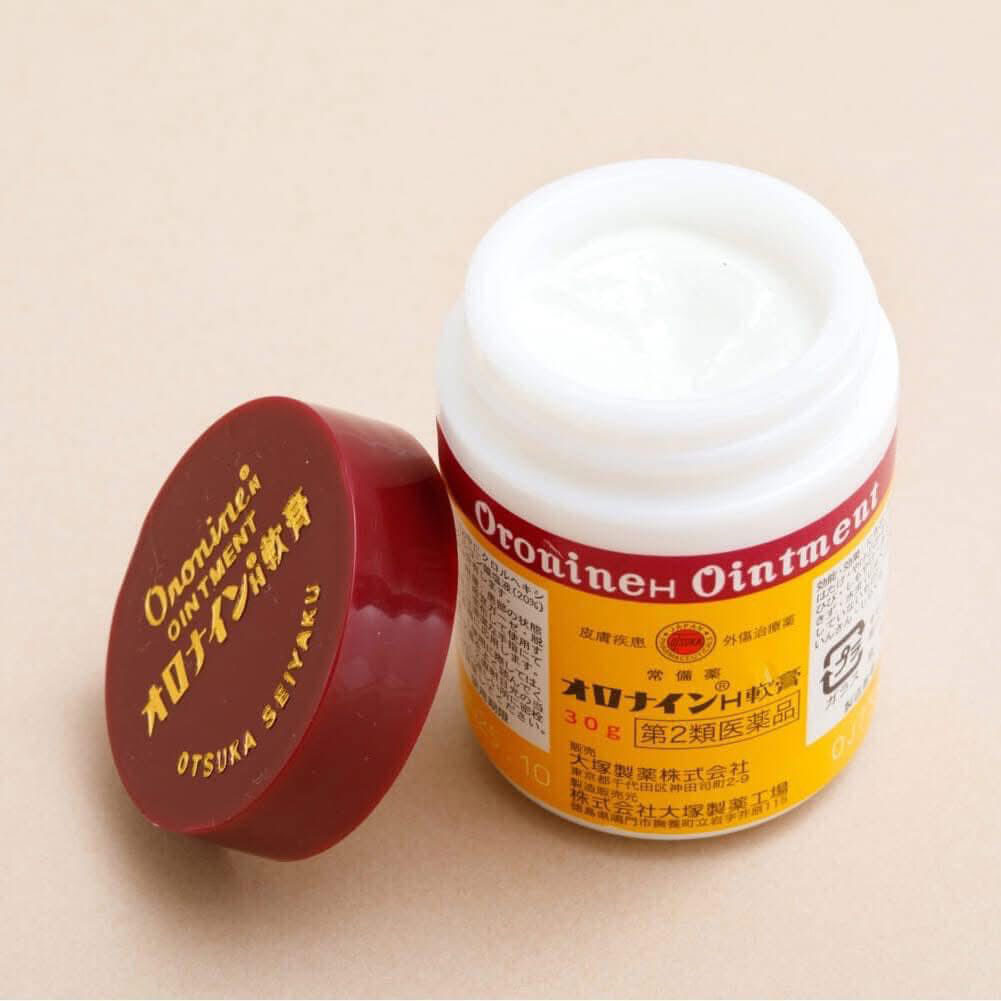 Kem bôi lành vết thương Oronine H Ointment