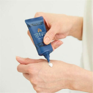 Kem nền Ternary Color Change FD SPF31