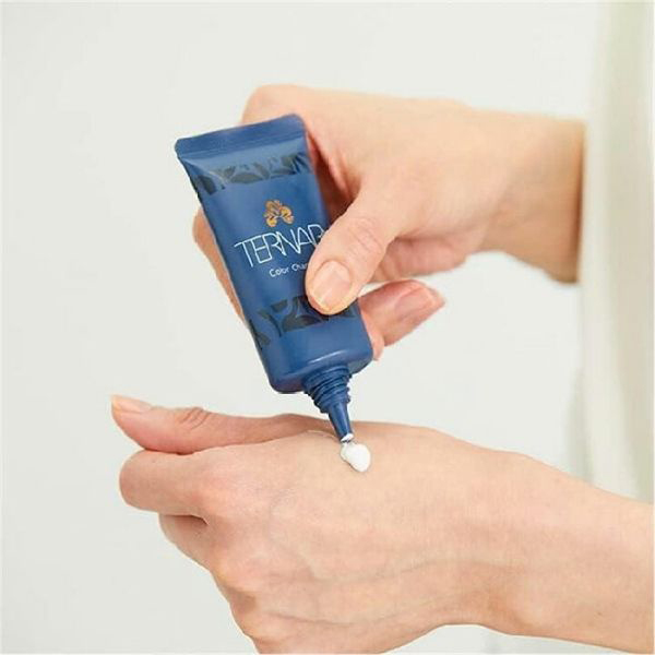 Kem nền Ternary Color Change FD SPF31