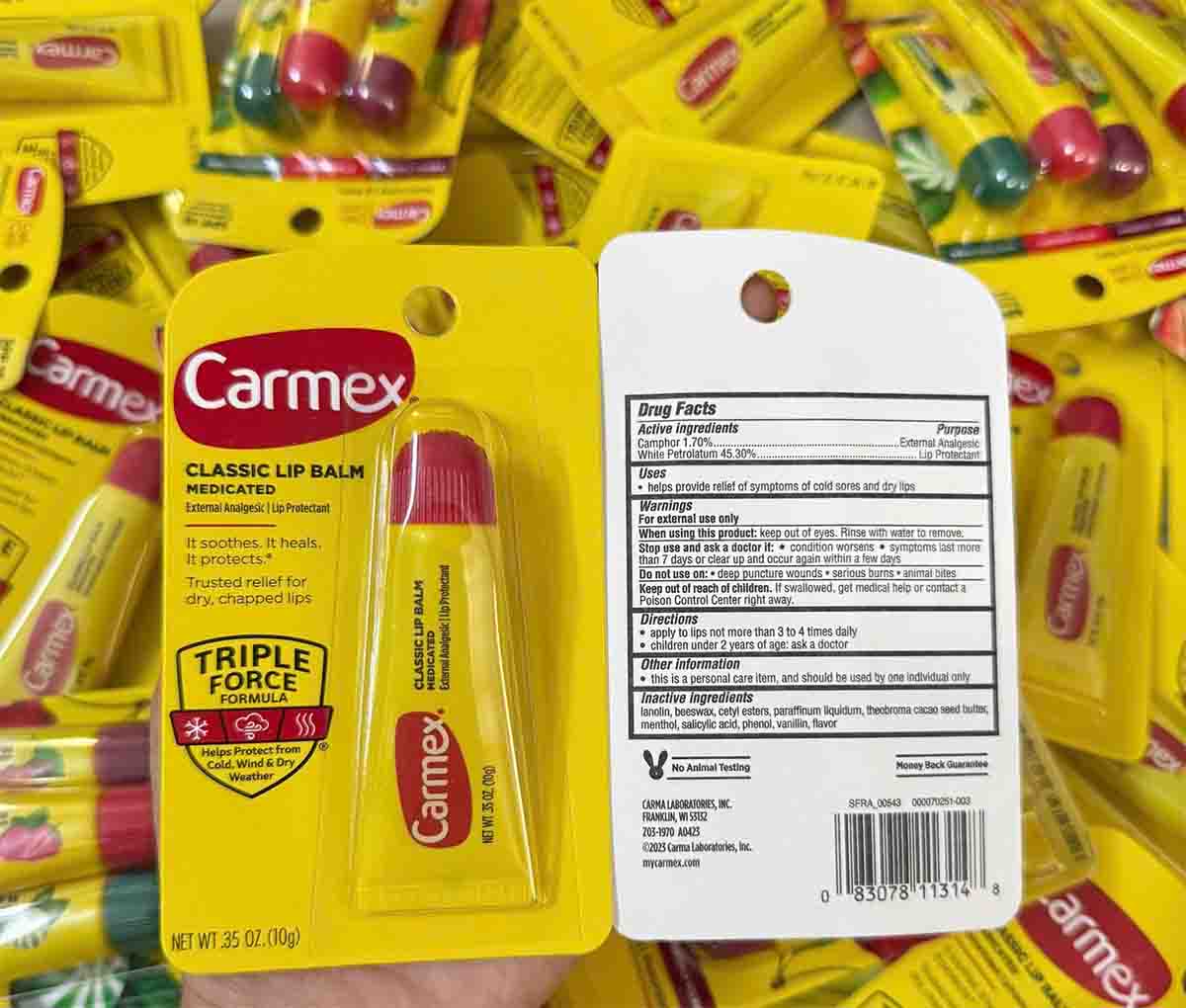 Son dưỡng Carmex Classic Lip Balm Medicated