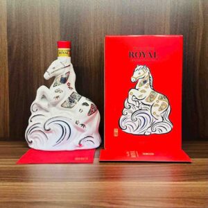 rượu con ngựa Suntory Whisky Royal 2026