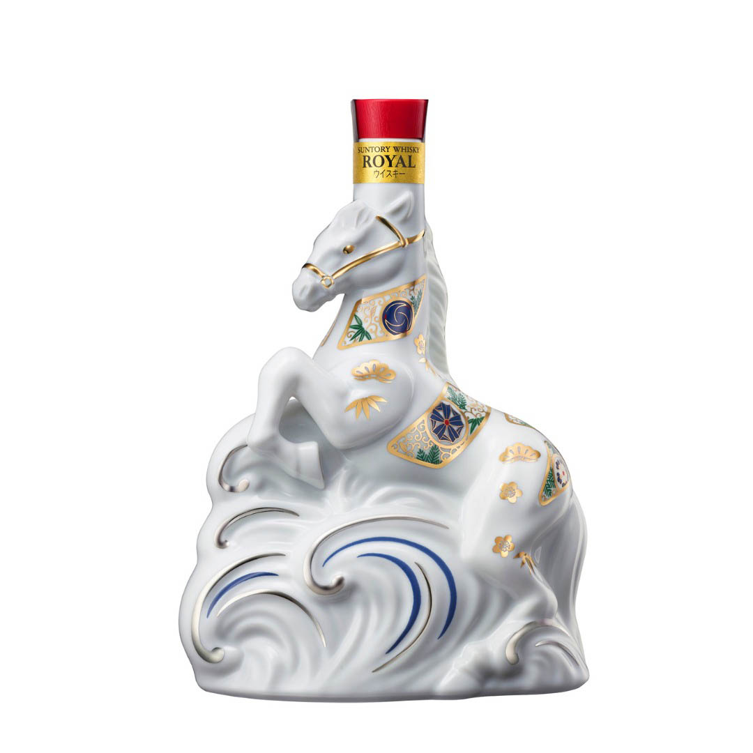 rượu con ngựa Suntory Whisky Royal Nhật Bản