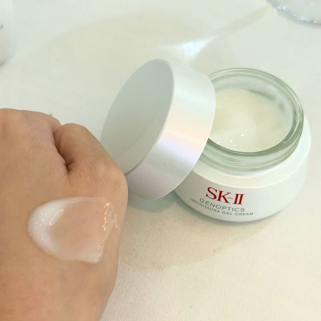 Kem dưỡng trắng da SKII Genoptics Infinitaura Gel Cream