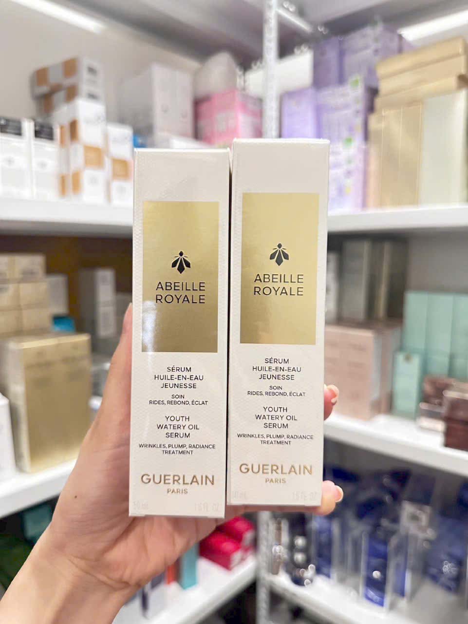 abeille royale youth watery oil serum