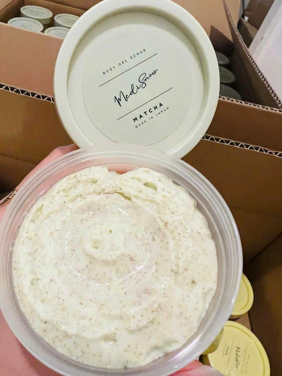 Muối tắm tẩy tế bào chết Medi Snow Body Gel Scrub 200g