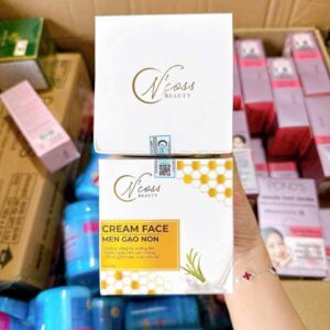 kem face men gạo
