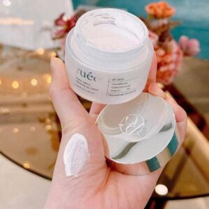 Kem dưỡng ban ngày RUEE Blanc Peau Vita Tone Up Cream 50ml