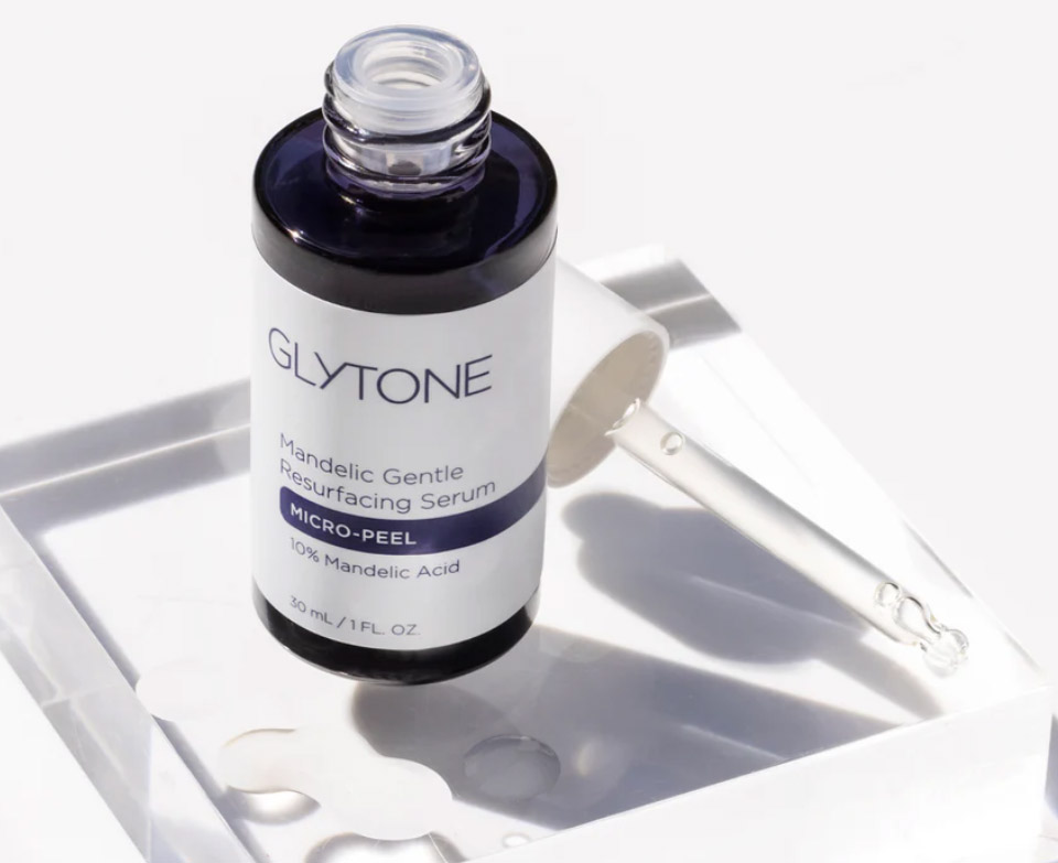 Serum giảm viêm, đỏ da Glytone Mandelic Acid Peel