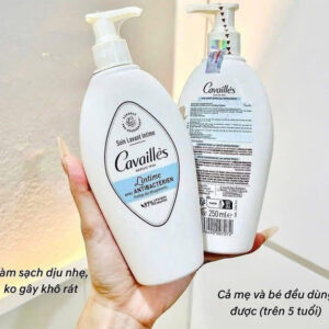 dung dịch vệ sinh phụ nữ cavailles xanh dương