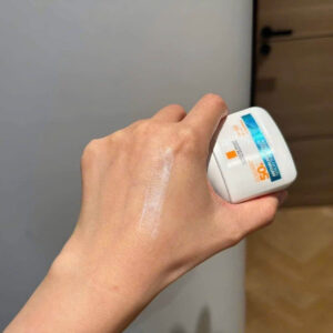 kem chống nắng la roche posay anthelios