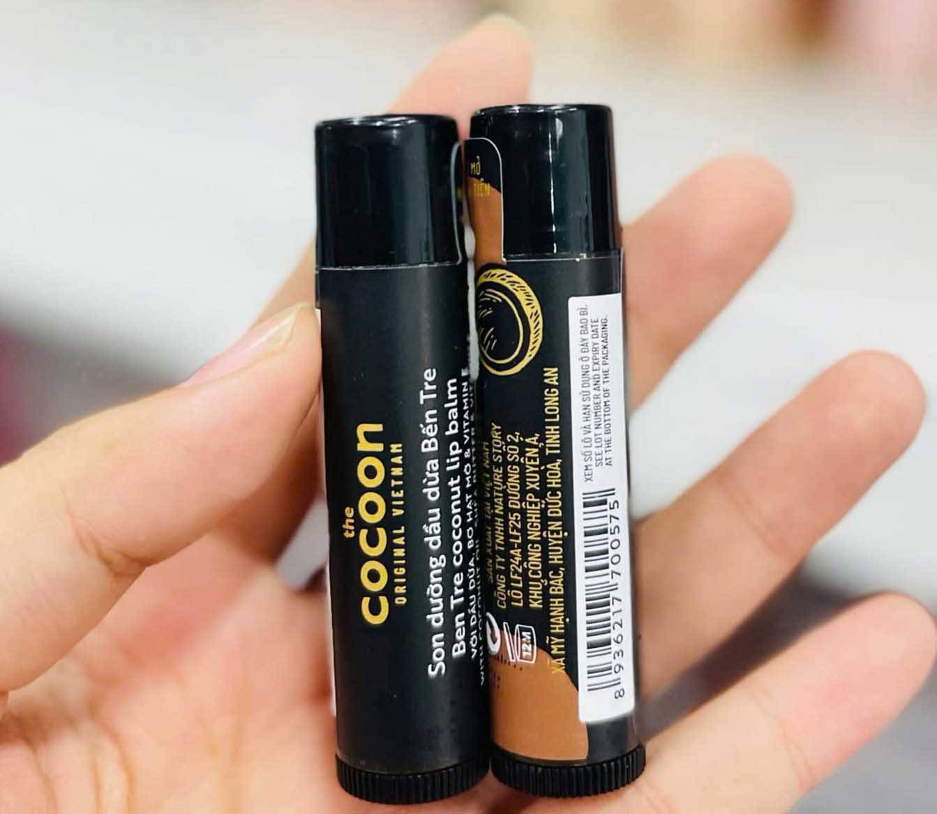 son dưỡng dầu dừa cocoon